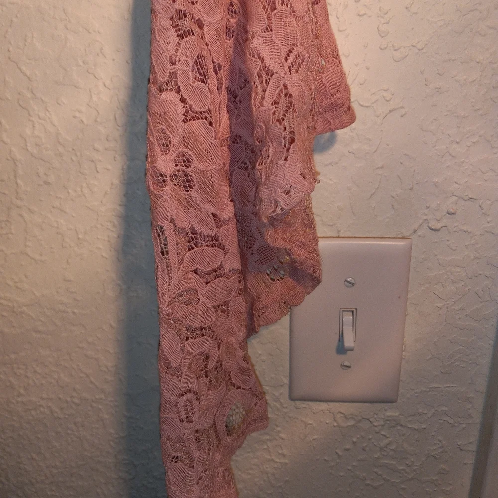 Lace Top - Picture 4 of 9